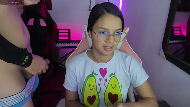 Snapshot of jessi_and_boy chatting on March 1, 2026, 7:14 pm jessi and boy online show from March 1, 2026, 7:14 pm