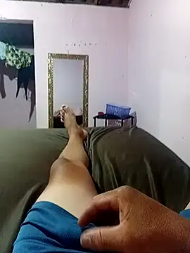 Snapshot of rau_4455 chatting on November 10, 2025, 11:32 pm rau 4455 online show from November 10, 2025, 11:32 pm