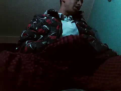 Snapshot of andrescaraballo chatting on October 22, 2025, 4:23 am andrescaraballo online show from October 22, 2025, 4:23 am