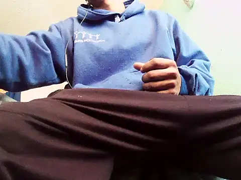 Snapshot of andrescaraballo chatting on September 11, 2025, 6:41 pm andrescaraballo online show from September 11, 2025, 6:41 pm