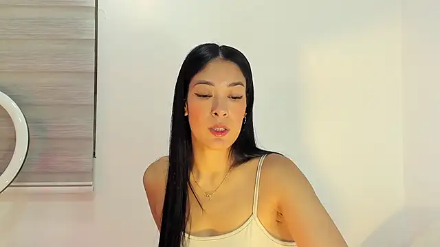 bella hadid1  online show from February 25, 2026, 2:45 am