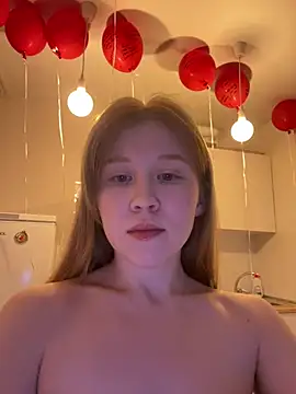 Eva Weyne online show from March 30, 2026, 8:54 pm