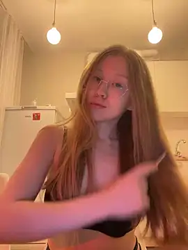 Eva Weyne online show from February 18, 2025, 4:25 pm