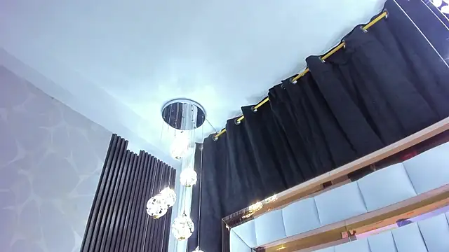 SarayRoyse online show from December 20, 2025, 7:17 pm