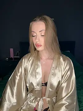 Snapshot of Sweet__Milly chatting on February 10, 2025, 2:05 pm Sweet  Milly online show from February 10, 2025, 2:05 pm