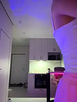 Snapshot of Sweet__Milly chatting on October 11, 2025, 2:29 pm Sweet  Milly online show from October 11, 2025, 2:29 pm