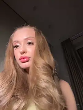 Sweet  Milly online show from February 1, 2026, 4:05 pm