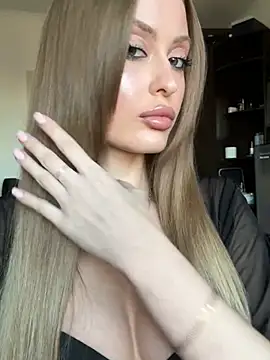 Snapshot of Sweet__Milly chatting on May 13, 2026, 3:30 pm Sweet Milly online show from May 13, 2026, 3:30 pm