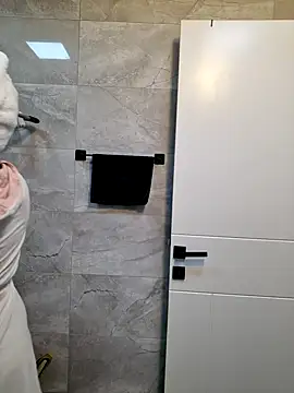 Snapshot of Esmertarcinim chatting on February 7, 2025, 11:45 am Esmertarcinim online show from February 7, 2025, 11:45 am