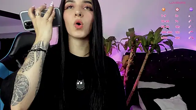 devlin violett online show from January 17, 2025, 6:15 am