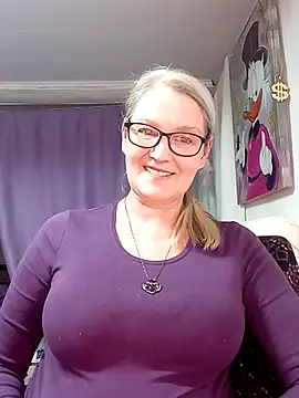 irinamaux online show from February 14, 2026, 2:34 am