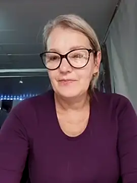 Snapshot of irinamaux chatting on November 20, 2025, 7:53 am irinamaux online show from November 20, 2025, 7:53 am