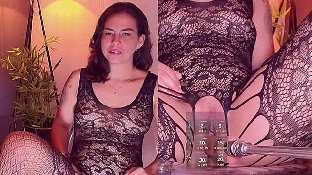 Snapshot of Loving_Lauren chatting on October 5, 2025, 2:57 am Loving Lauren online show from October 5, 2025, 2:57 am