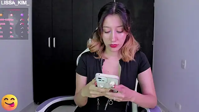 Lissa Kim  online show from January 31, 2025, 5:42 pm