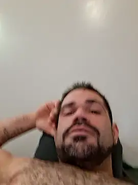 Snapshot of Zander823 chatting on February 12, 2026, 11:26 pm Zander823 online show from February 12, 2026, 11:26 pm