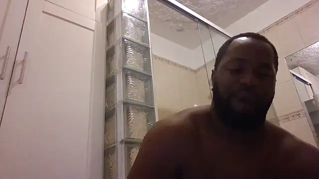 Snapshot of Bighood_T chatting on June 7, 2026, 3:23 am Bighood T online show from June 7, 2026, 3:23 am