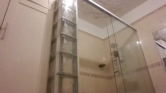 Bighood T online show from April 5, 2026, 5:58 am