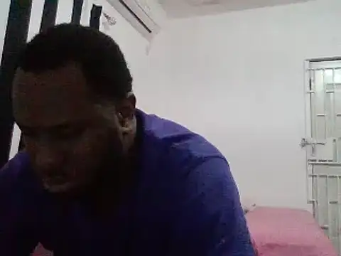 Bighood T online show from February 27, 2025, 1:52 am