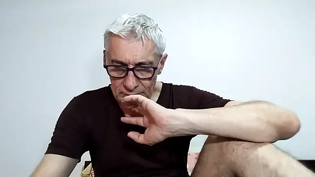 BIGUNCUTHARDCOCK online show from February 3, 2026, 1:27 am