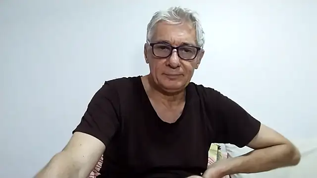 BIGUNCUTHARDCOCK online show from February 24, 2026, 2:23 am