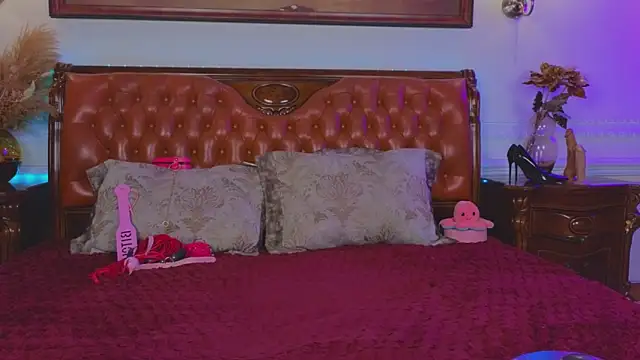 Snapshot of Unholy_Lady chatting on February 7, 2025, 9:16 am Unholy Lady online show from February 7, 2025, 9:16 am