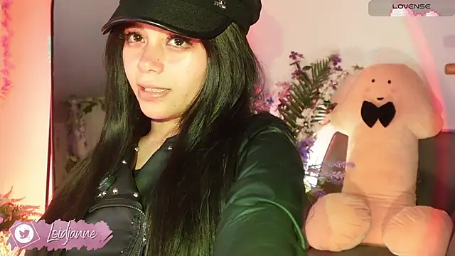 Snapshot of loIijanne chatting on July 13, 2026, 11:59 pm loIijanne online show from July 13, 2026, 11:59 pm