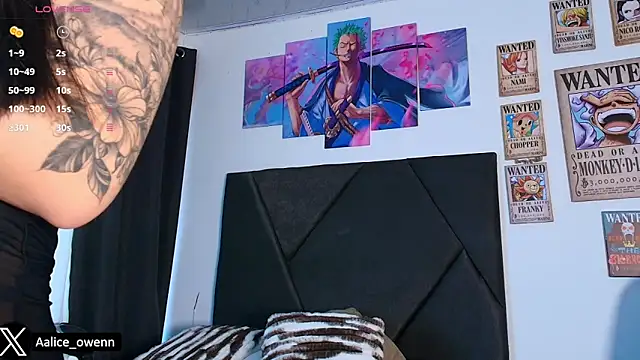 Snapshot of Aliceowenn chatting on November 7, 2025, 9:41 pm Aliceowenn online show from November 7, 2025, 9:41 pm