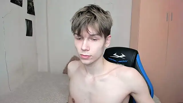 Makentoshi  online show from March 22, 2025, 10:28 am