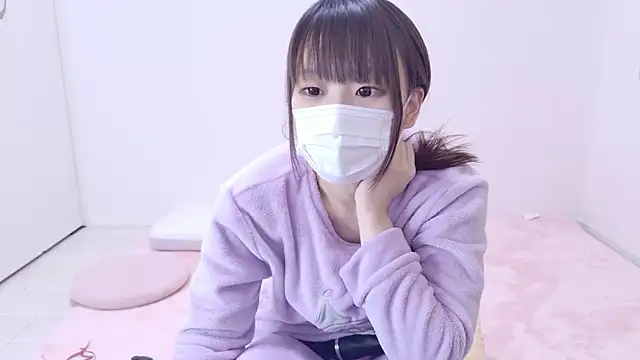 Snapshot of hi---chan- chatting on December 5, 2025, 7:34 pm hi---chan- online show from December 5, 2025, 7:34 pm