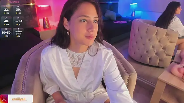 EmilyAllen  online show from March 2, 2025, 6:05 am