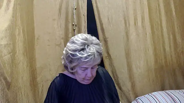 Snapshot of _Estelitta_5 chatting on February 19, 2025, 9:47 pm  Estelitta 5 online show from February 19, 2025, 9:47 pm