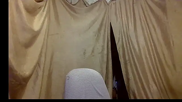  Estelitta 5 online show from February 17, 2026, 3:20 pm