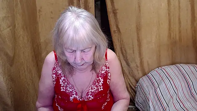 Snapshot of _Estelitta_5 chatting on February 21, 2025, 7:12 am  Estelitta 5 online show from February 21, 2025, 7:12 am