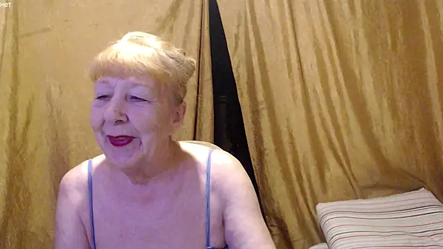 Snapshot of _Estelitta_5 chatting on October 18, 2025, 5:09 am  Estelitta 5 online show from October 18, 2025, 5:09 am