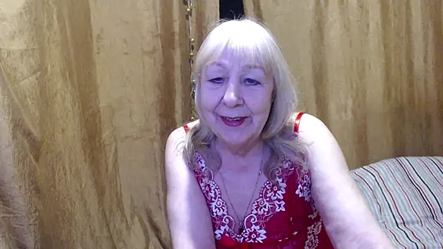 Snapshot of _Estelitta_5 chatting on February 21, 2025, 1:33 pm  Estelitta 5 online show from February 21, 2025, 1:33 pm