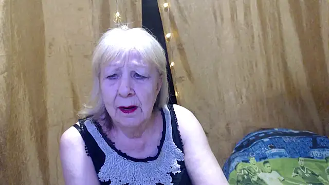 Snapshot of _Estelitta_5 chatting on January 25, 2025, 12:58 pm  Estelitta 5 online show from January 25, 2025, 12:58 pm