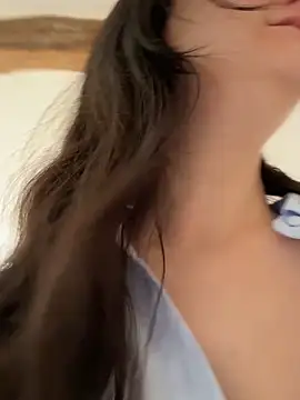 Snapshot of _Juliette chatting on February 24, 2026, 9:43 am Juliette online show from February 24, 2026, 9:43 am