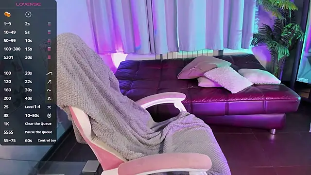 Snapshot of ashleyro1 chatting on November 28, 2025, 1:11 pm ashleyro1 online show from November 28, 2025, 1:11 pm