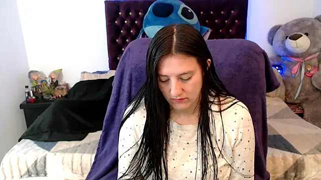 Lorenahot 06 online show from March 6, 2026, 4:46 pm