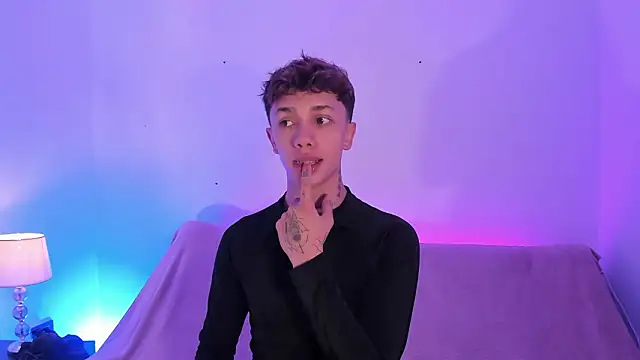 Tomy Rox online show from February 2, 2026, 6:18 pm