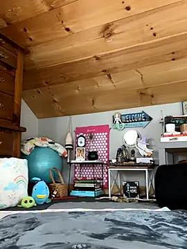 Snapshot of DanaeJustine chatting on October 16, 2025, 4:48 pm DanaeJustine online show from October 16, 2025, 4:48 pm