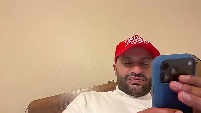 Snapshot of AdonisNarcissus chatting on July 29, 2026, 5:28 am AdonisNarcissus online show from July 29, 2026, 5:28 am