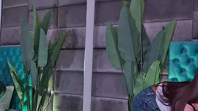 Snapshot of SecretSienna chatting on November 28, 2025, 4:12 am SecretSienna online show from November 28, 2025, 4:12 am