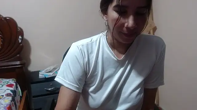 Ainhoa-hot online show from March 25, 2026, 4:12 am