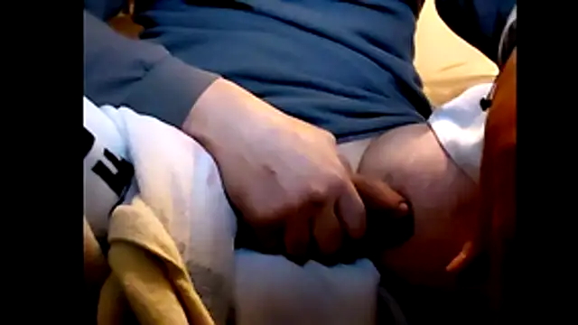 Snapshot of Pegg-fist-me chatting on November 25, 2025, 12:22 am Pegg-fist-me online show from November 25, 2025, 12:22 am