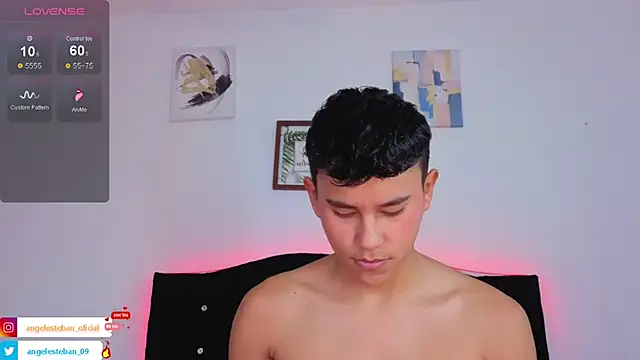 Angel esteban fx online show from November 4, 2025, 11:47 am