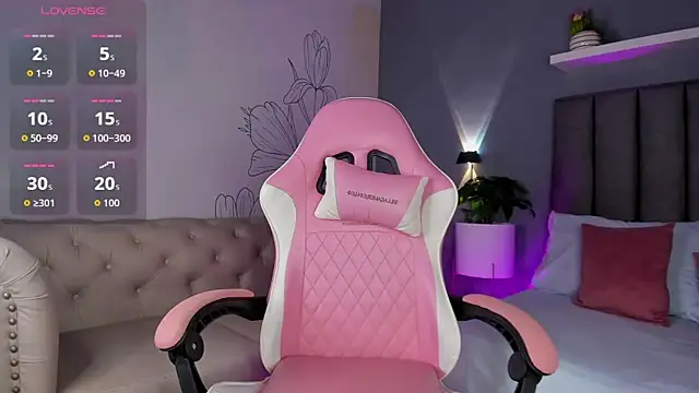 Snapshot of atenea_jones chatting on November 26, 2025, 7:25 pm atenea jones online show from November 26, 2025, 7:25 pm