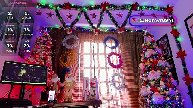 Romynahotx online show from December 10, 2024, 7:54 pm