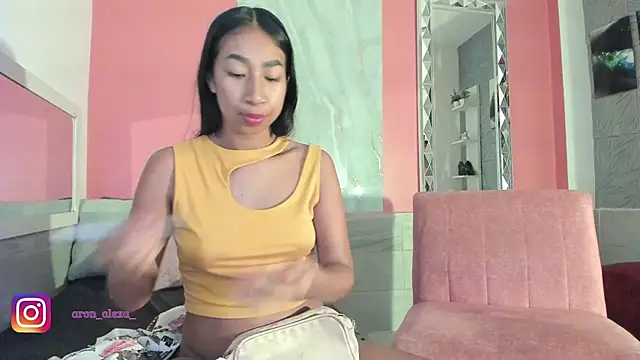 Snapshot of aron_alexa chatting on March 19, 2025, 4:24 pm aron alexa online show from March 19, 2025, 4:24 pm