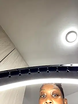 Snapshot of MsWhiteChocolatte chatting on November 16, 2025, 9:36 am MsWhiteChocolatte online show from November 16, 2025, 9:36 am